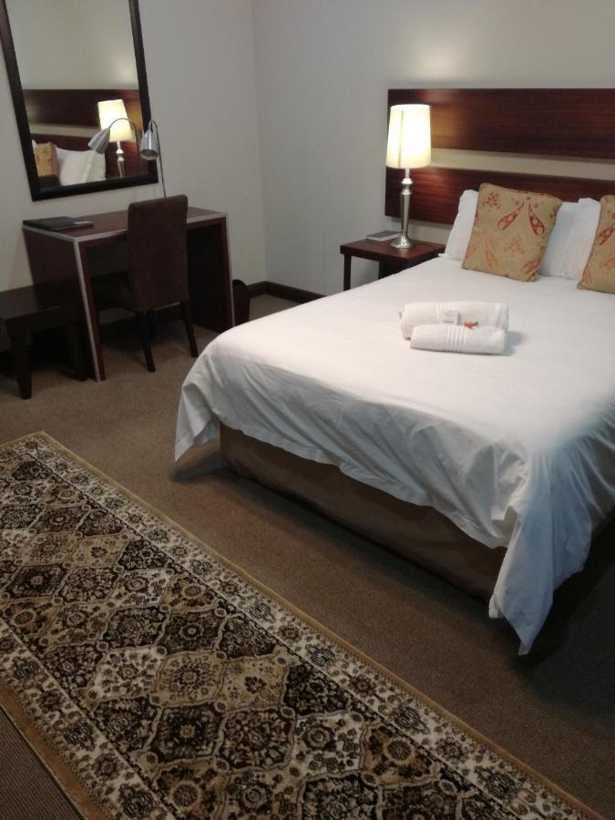 Belmont Guesthouse Bloemfontein Extérieur photo