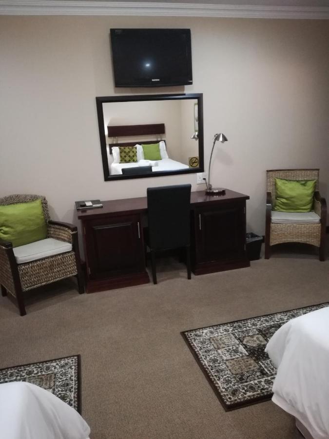 Belmont Guesthouse Bloemfontein Extérieur photo