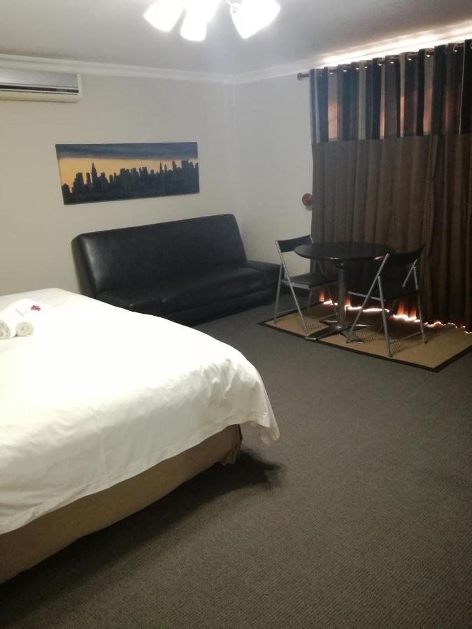 Belmont Guesthouse Bloemfontein Extérieur photo