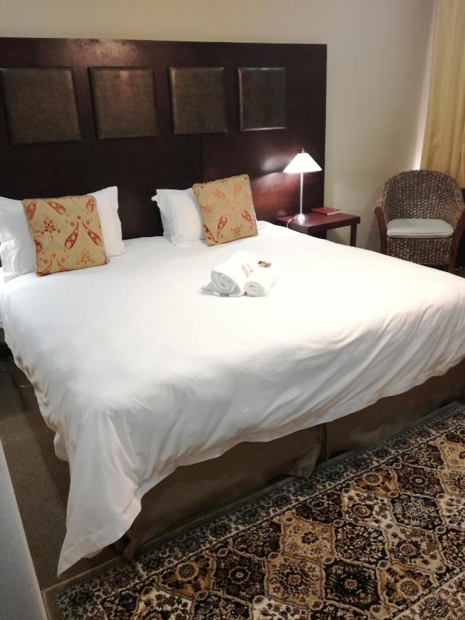 Belmont Guesthouse Bloemfontein Extérieur photo