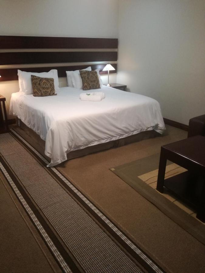 Belmont Guesthouse Bloemfontein Extérieur photo