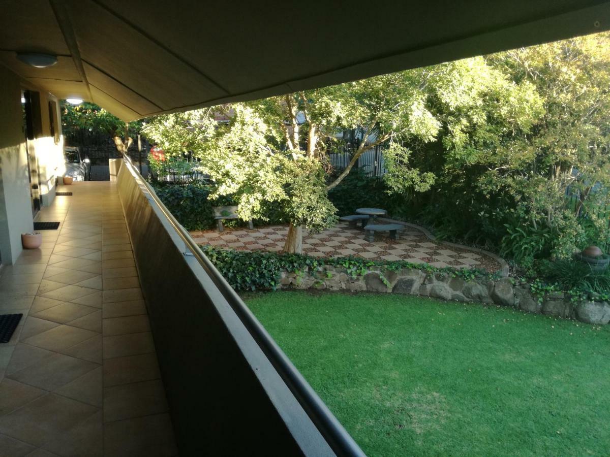 Belmont Guesthouse Bloemfontein Extérieur photo