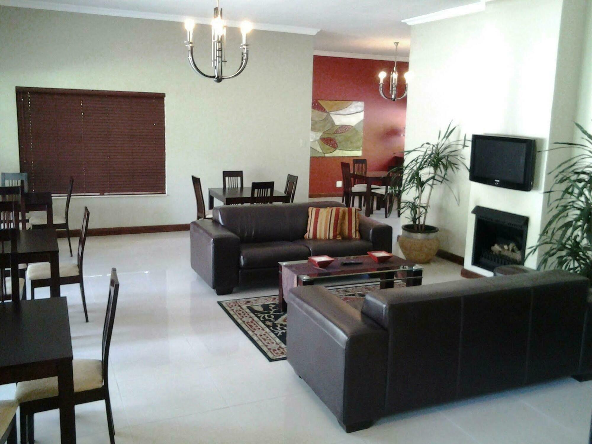 Belmont Guesthouse Bloemfontein Extérieur photo